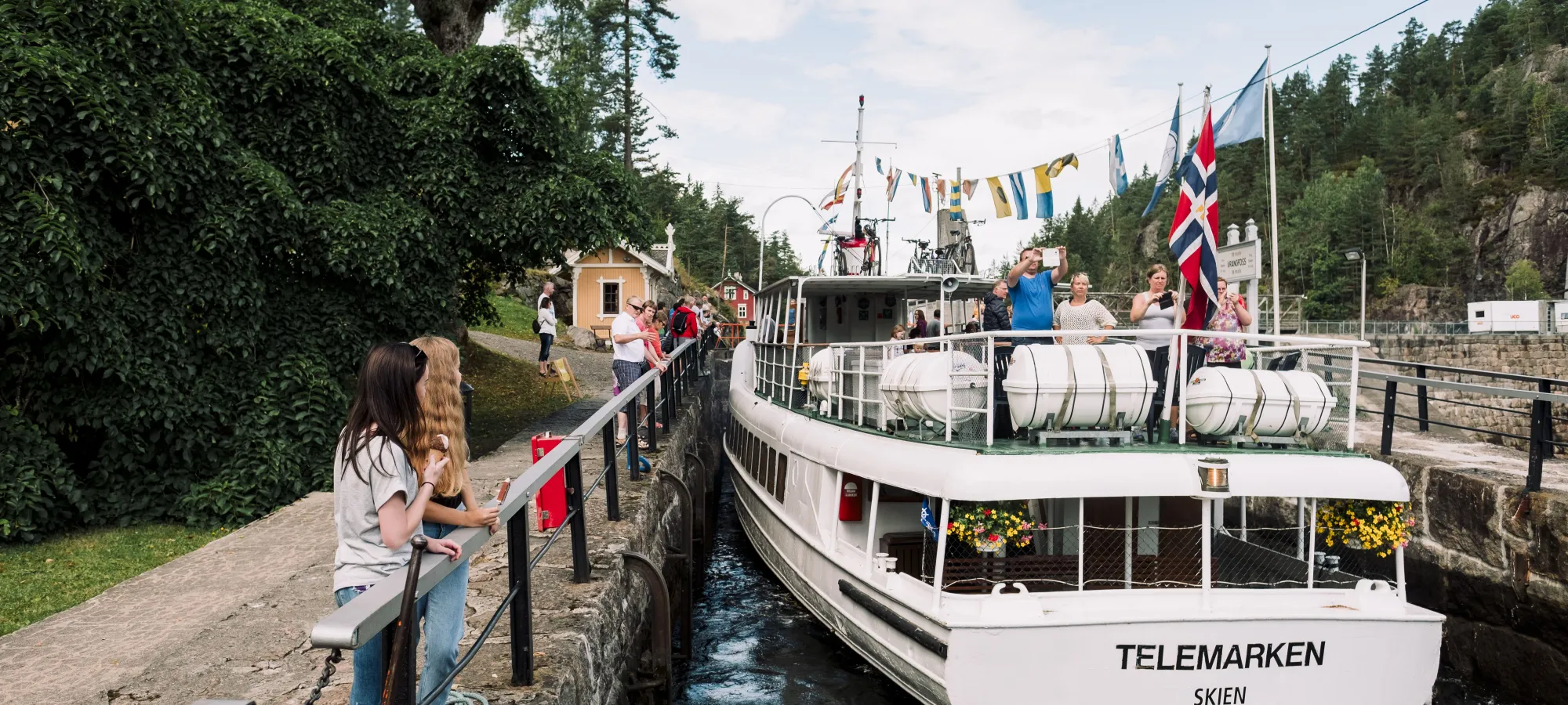 Half day trip: Akkerhaugen – Lunde – Akkerhaugen (Bus first)